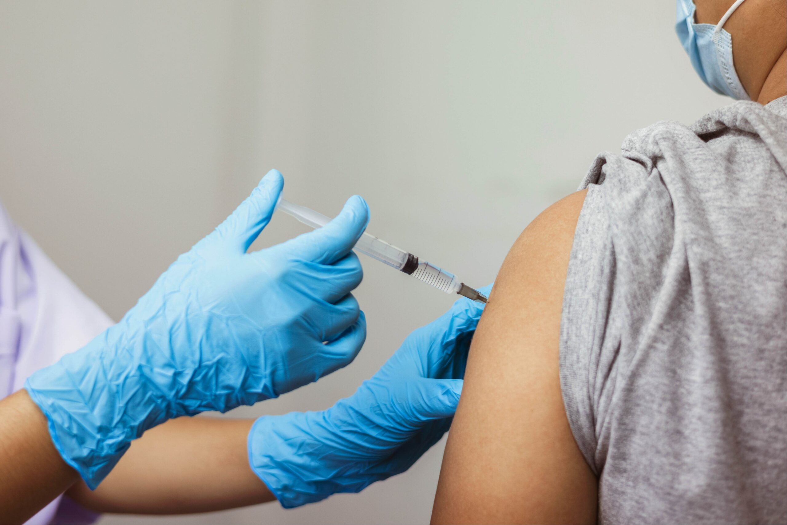 Vacunarse aumentó la sobrevida de 35 a 40 años