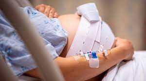 Hacen traslado aéreo de paciente por complicaciones en parto