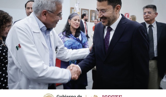 Reconocen a médico del ISSSTE por 35 años de trayectoria