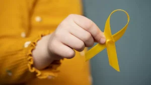 lazo amarillo por el cancer infantil
