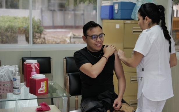 ¿Qué vacunas está aplicando el IMSS en esta temporada de frío?