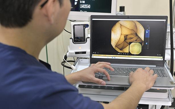 Dificultad o dolor al tragar puede ser disfagia: identifica todas las señales