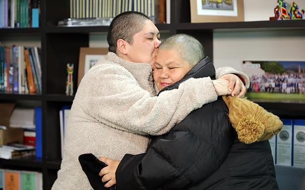 Realizan exitosa cirugía robótica a paciente con cáncer de endometrio