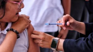 Pide Secretaría de Salud Jalisco reforzar medidas contra el sarampión en regreso a clases.