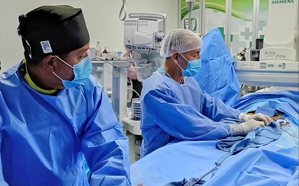 Increíble: con proceso innovador, especialistas logran sustituir cirugía “a corazón abierto”