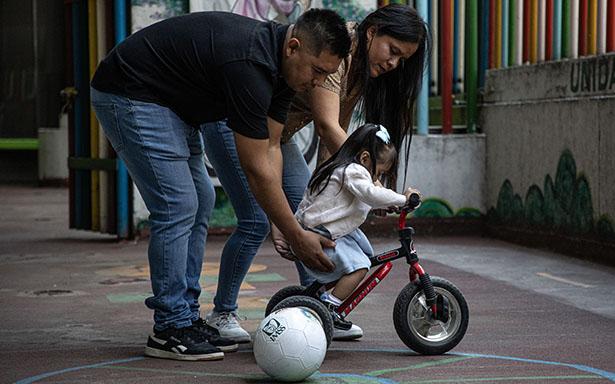 Dulce Sofía hoy camina tras cirugía fetal por espina bífida
