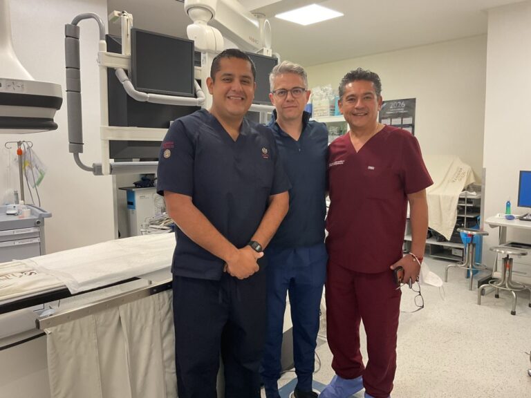 Héroes: salvan la vida de mujer con accidente cerebrovascular y tromboembolia simultáneos