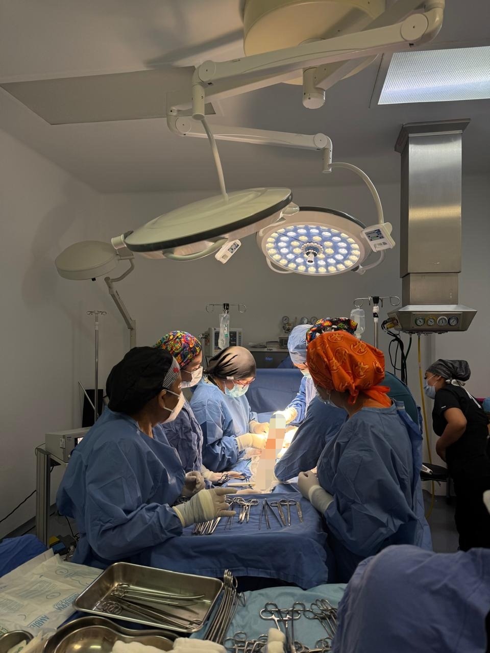 Salvan la vida de maestra embarazada y su bebé: tenía placenta previa total