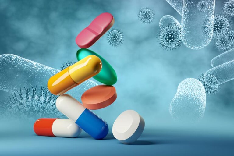 Inmegen impulsa análisis genómico para combatir resistencia de bacterias a antibióticos