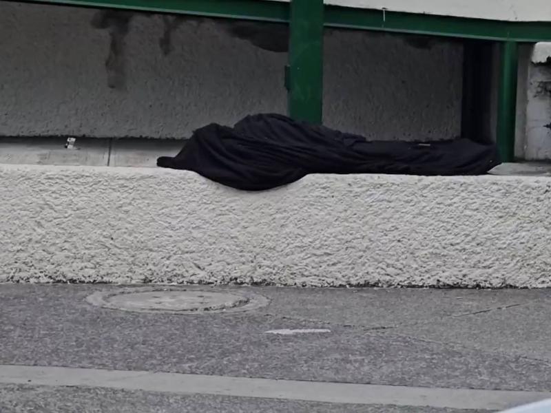 Fallece adulto mayor al exterior de Clínica 39 del IMSS en Tlaquepaque